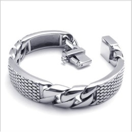 Ausgefeilte Technologie Farbbrillanz Hervorragende Qualität Titanarmband