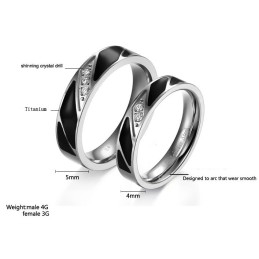 Hochwertiger Titanring Für Verliebte Mit Diamant