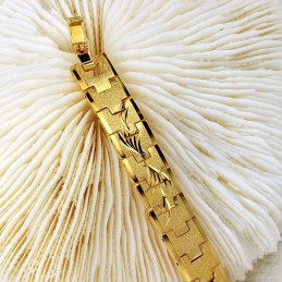 Weltweit Gut Verkauftes Elegantes Damenarmband Mit 18 Karat Vergoldung