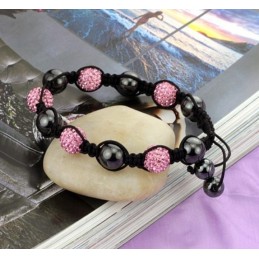 Bekannt Für Sein Hochwertiges Damenarmband In Kugelform Mit