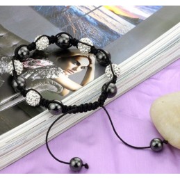 Hochwertiges Damenarmband In Kugelform Mit