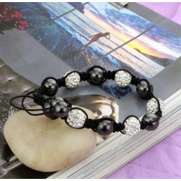 Hochwertiges Damenarmband In Kugelform Mit
