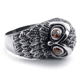 Titan-Eulenring Mit Roten Zirkonaugen