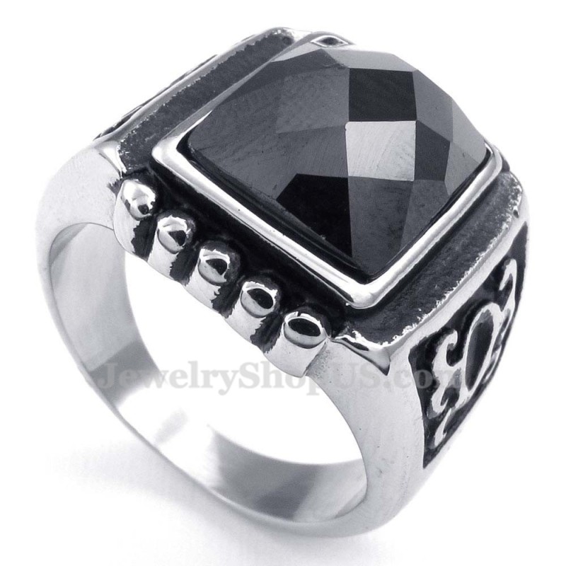 Titanring Mit Schwarzem Zirkon Titanring Mit Schwarzem Zirkon