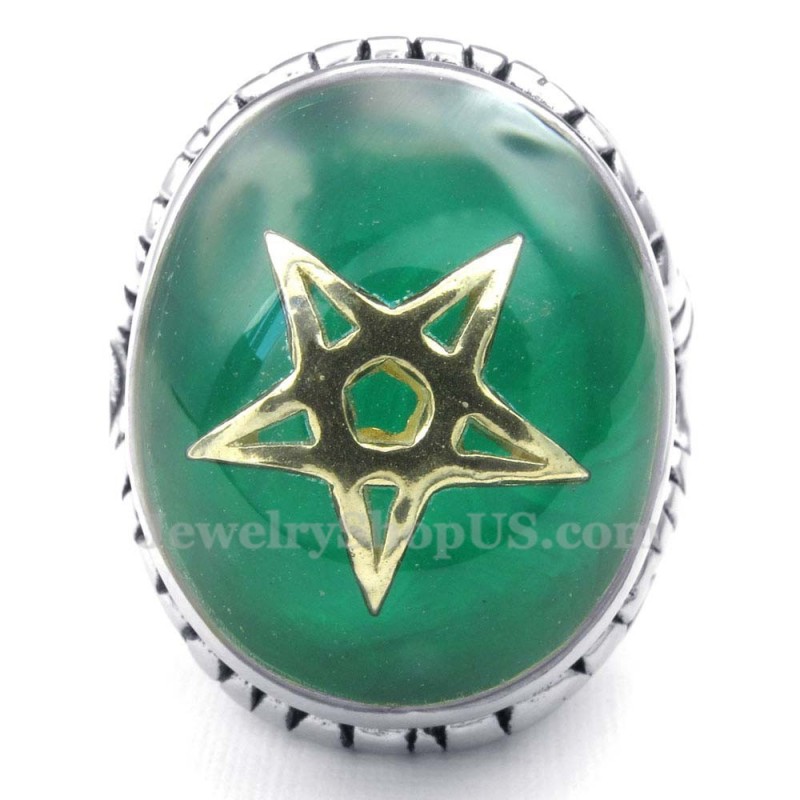 Goldring Mit Fünfzackigem Stern Und Grünem Titan