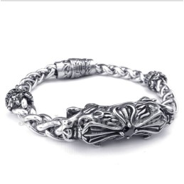 Herrenarmband Aus Titan Mit Gegossenen Diamanten