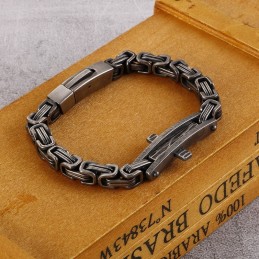 Titanarmband Mit Gebogenem Kreuz Auf Der Rückseite Für Männer