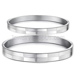 Tatanium Simple-Grid Paar Armreifen C855