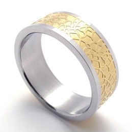 Gold-Titan-Ring
