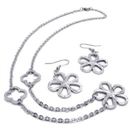 Wunderschönes Design Farbbrillanz Hervorragende Qualität Titan Schmuckset Inklusive Halskette, Anhänger, Ohrring